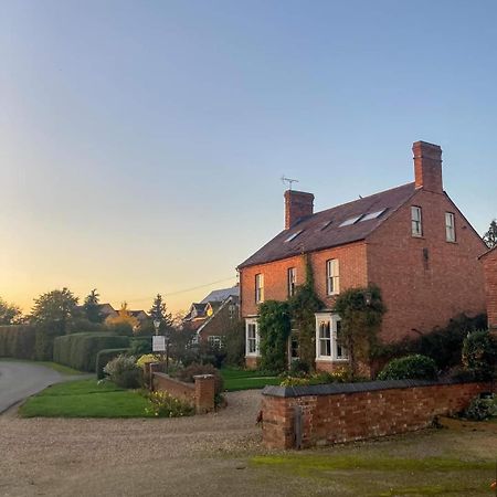 Bed and Breakfast Winton House Стратфорд-апон-Эйвон Экстерьер фото